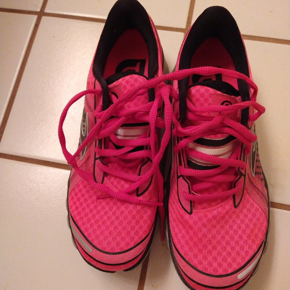 COPY - Brooks Pure Flow Cadence Sz 9 NEW